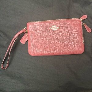 Coach Muave wristlet, NEW